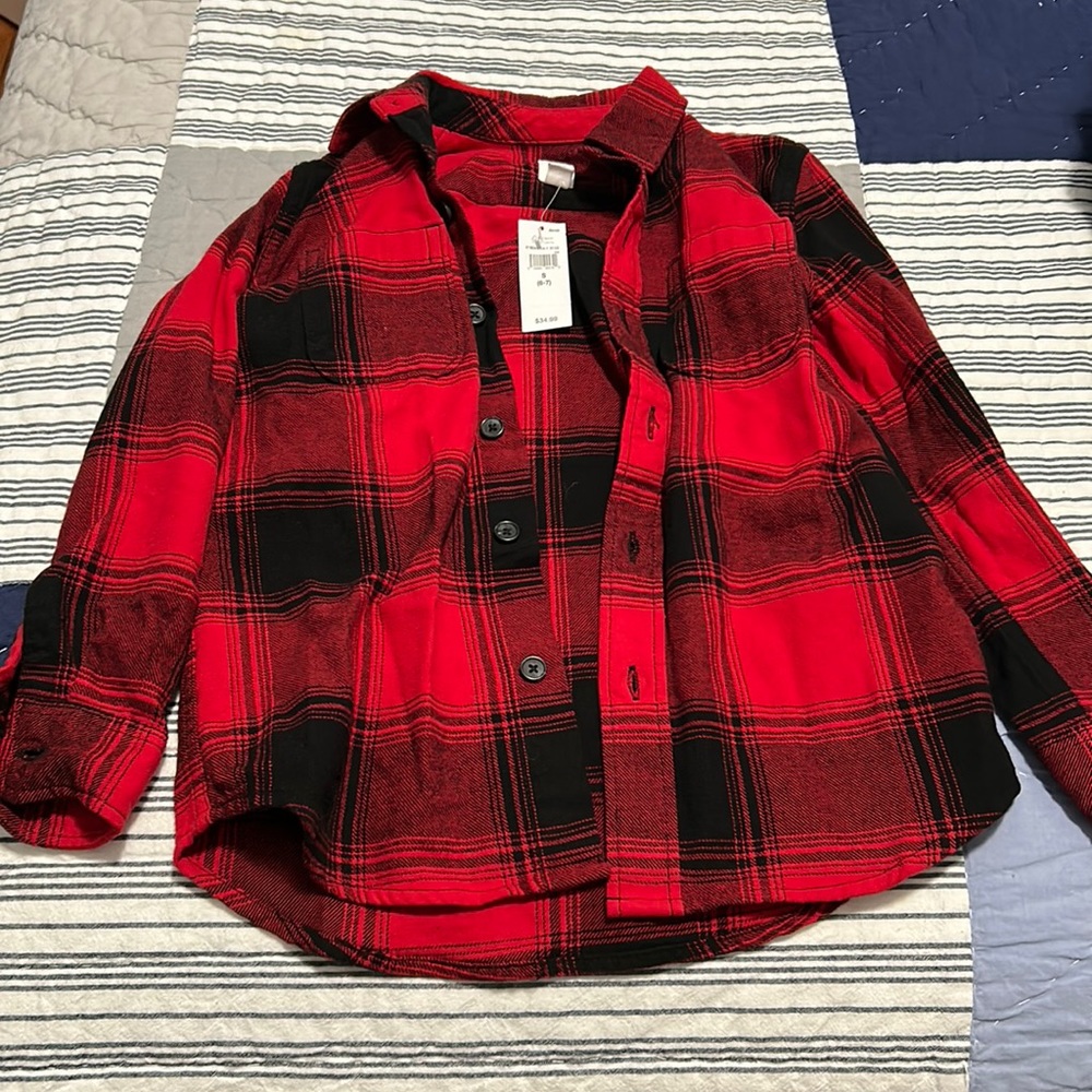 GAP kids button down shirt size 6-7